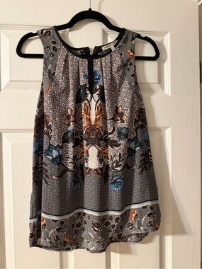 Sleeveless Floral Print Tank Top - Gray with Blue & Brown Accents